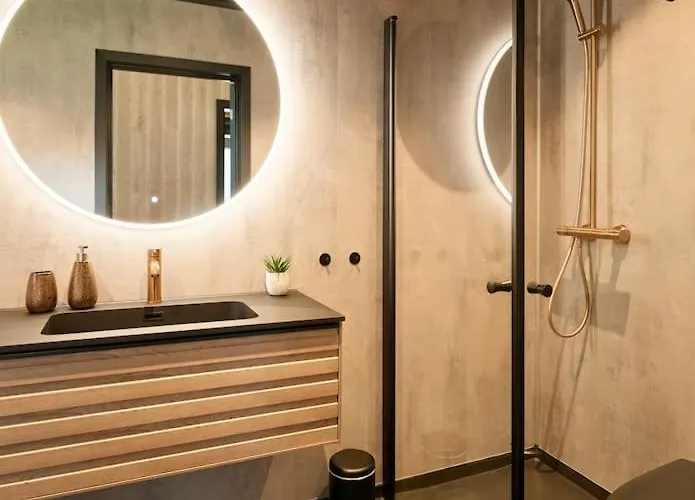 Koie Deluxe Ii Lägenhet Stranda (More og Romsdal)